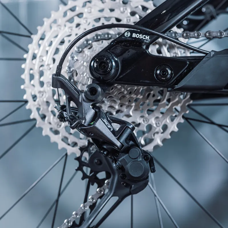 Cube Stereo Hybrid 140 HPC Race 750 Electric MTB 2024 Liquid Red/Black-1