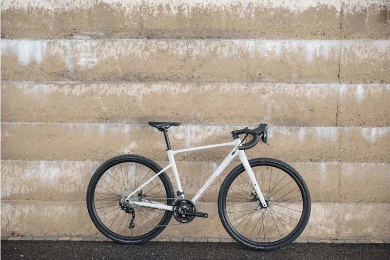 Cube Nuroad WS Womens Gravel Adventure Bike 2024 Light Grey/Rose -6