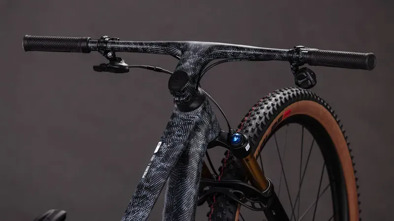 Cube Phenix C:68X SLT Hardtail Mountain Bike 2026 Matrix Black/White-3