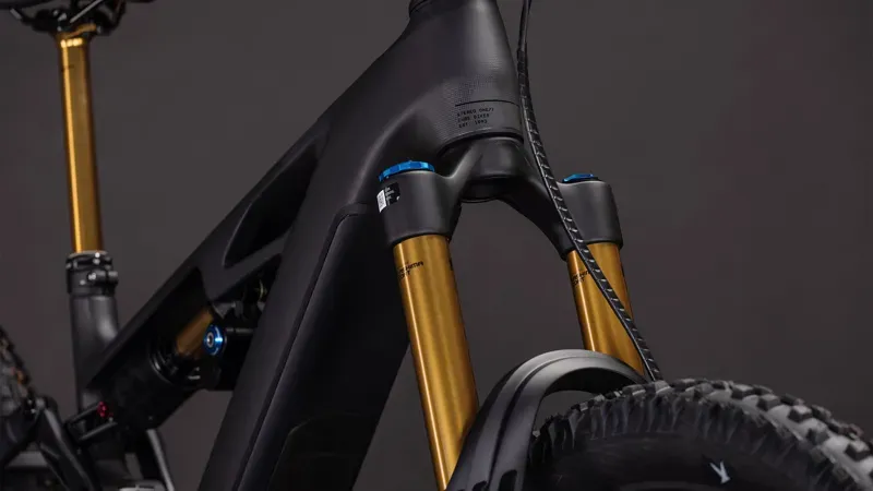 Cube Stereo Hybrid One77 HPC Action Team 800 Electric Bike 2026 Carbon/Gold-1