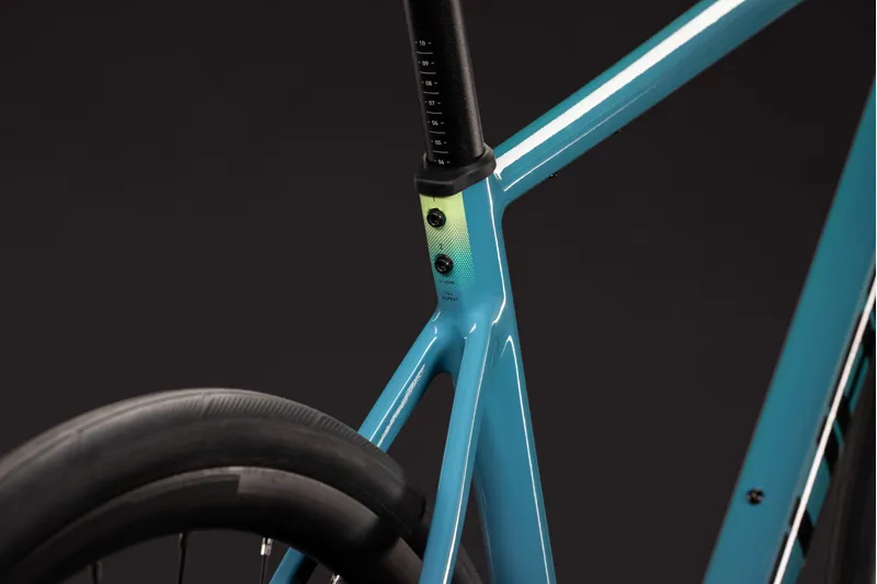 Cube Attain Pro Road Bike 2027 Surf Blue/Black-4