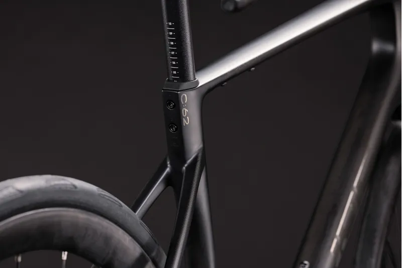 Cube Attain C:62 Race Road Bike 2027 Carbon/Coal Chrome-4