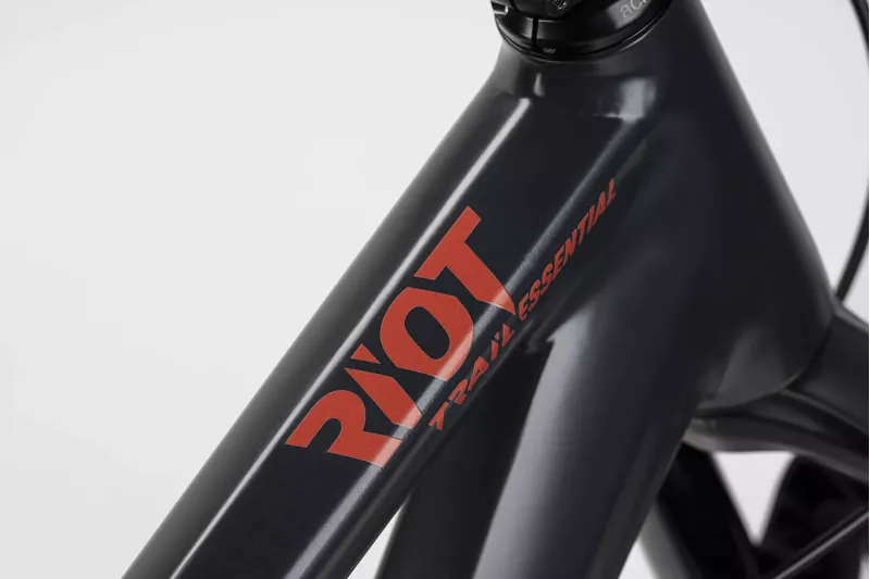 Ghost Riot Trail AL 140 Essential Full Suspension Mountain Bike Dark Grey/Red-3