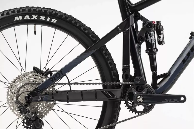 Ghost Riot AM AL 160 Essential Full Suspension Mountain Bike Matte Black-6