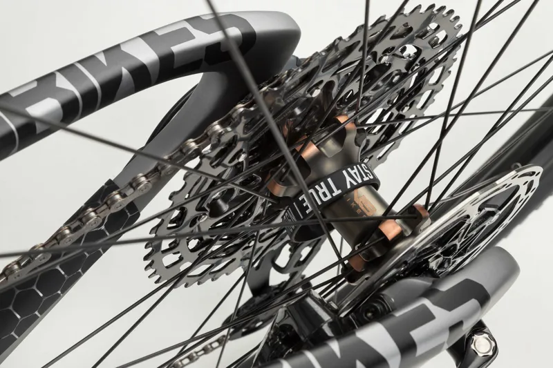 NS Bikes Synonym RC 2 Carbon Fibre Full Suspension Mountain Bike Grey-6