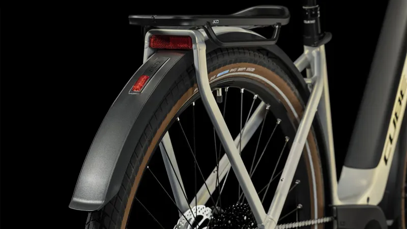 Cube Touring Hybrid Pro 625 Easy Entry Electric Bike 2024 Pearly Silver-2