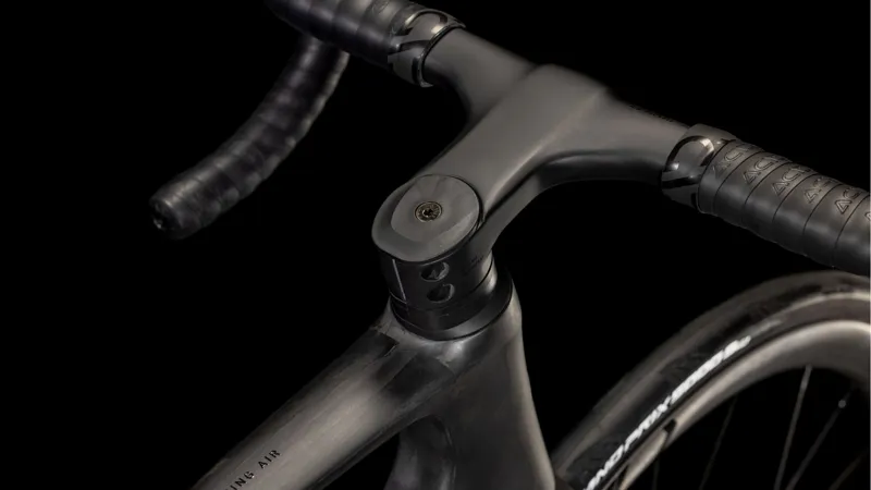 Cube Litening Air C:68x Race Carbon Road Bike 2025 Blackline-3