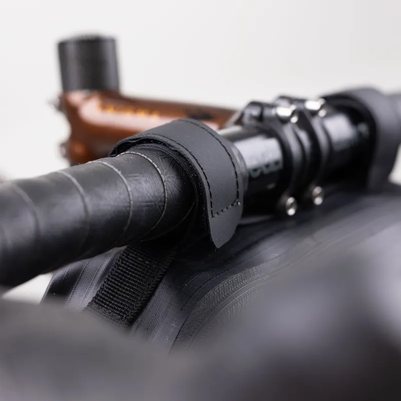 Oxford Aqua Evo Adventure Daytripper Pack Black-4