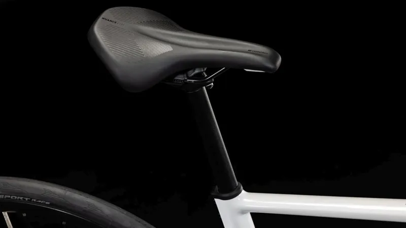 Cube Attain SLX Road Bike 2025 Cotton/Grey-2