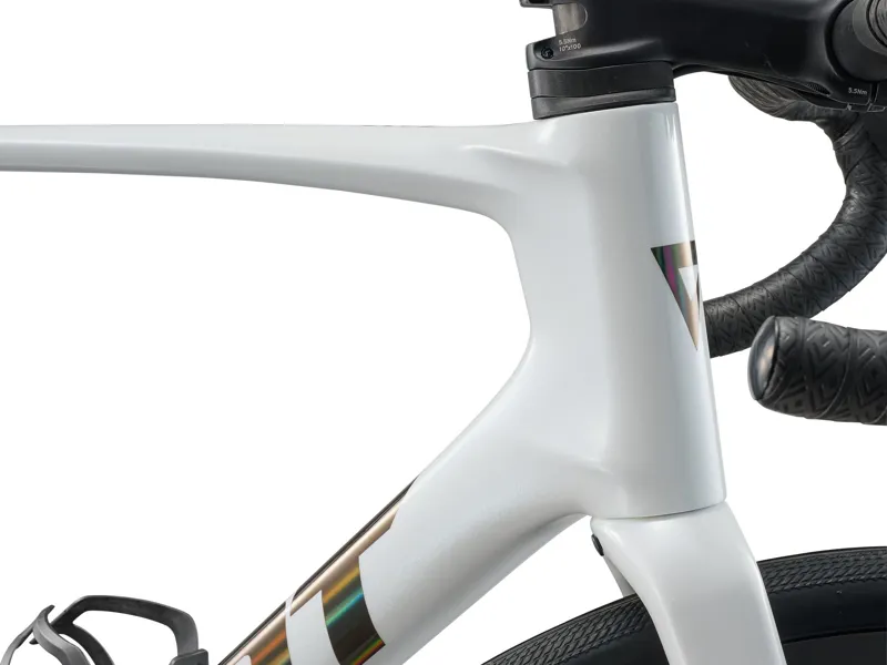 Giant Defy Advanced Pro 1 Carbon Road Bike 2026 White-6
