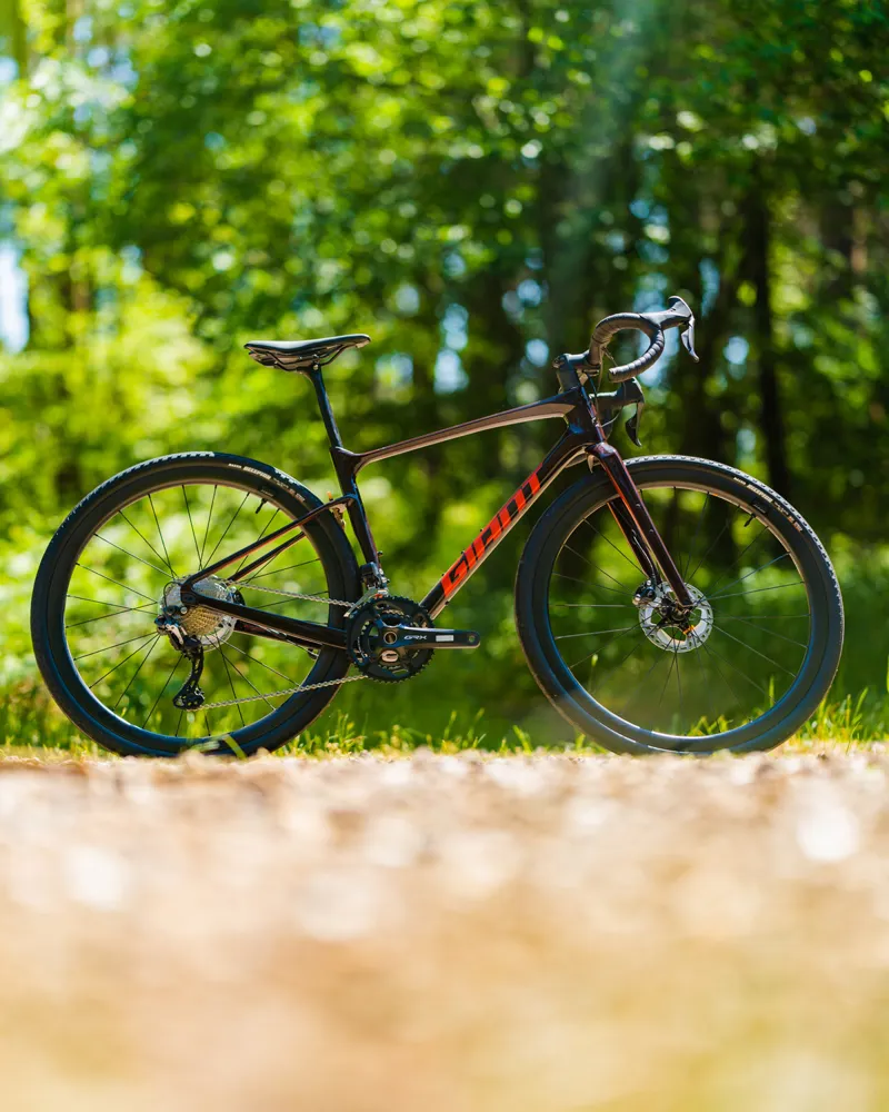 Giant Revolt Advanced Pro 0 Gravel Adventure Bike 2022 Dark Red/Grenadine-9