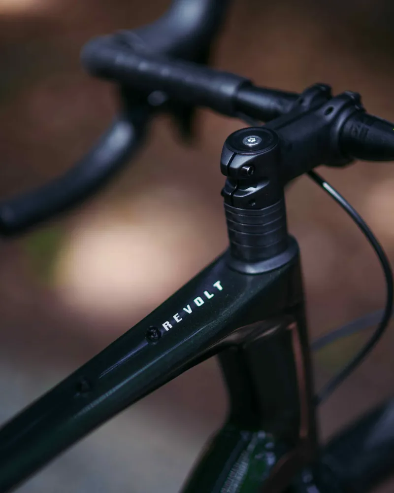 Giant Revolt Advanced 1 eTap AXS Gravel Bike Phantom Green-3