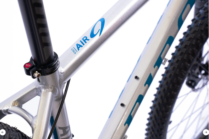 Niner AIR 9 2 Hardtail Mountain Bike Silver/Baja Blue-1