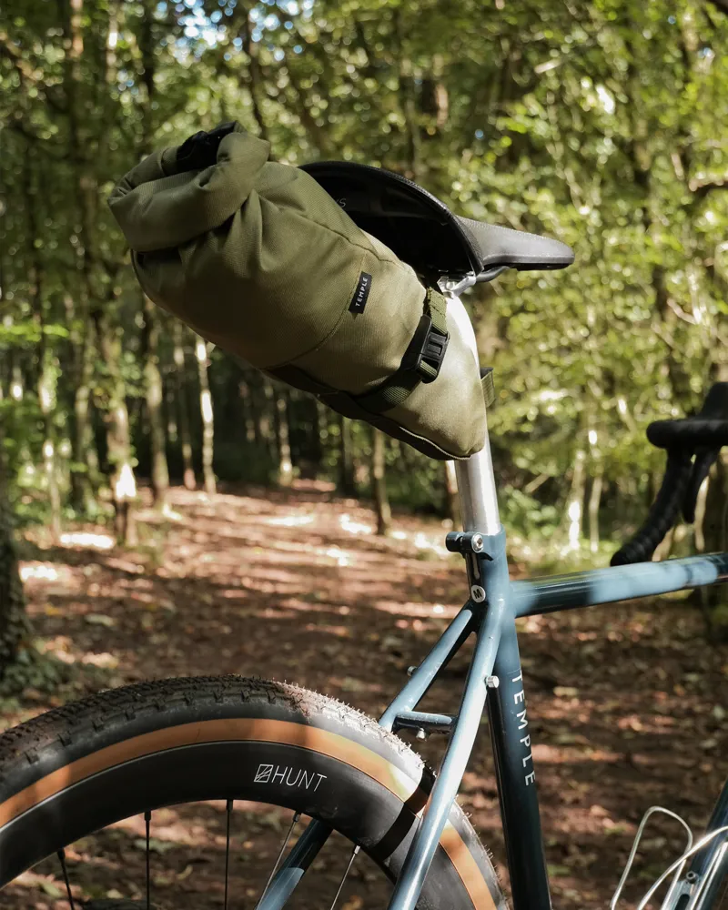 Temple Outdoor Saddle Bag Olive Green-1