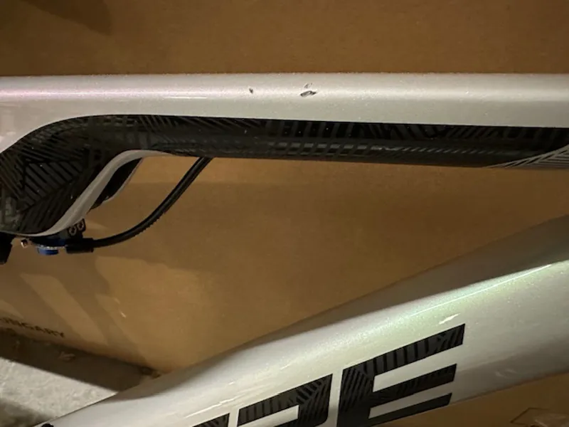 Cosmetically Damaged Lapierre XRM 6.9 Full Suspension Mountain Bike Grey-7