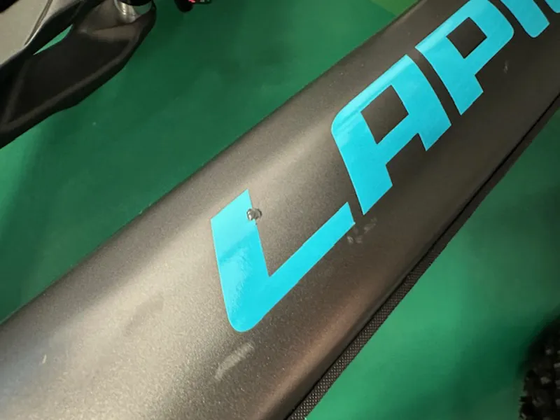 Lapierre Overvolt AM 6.7 Electric  Mountain Bike Silver - Cosmetic Damage-7