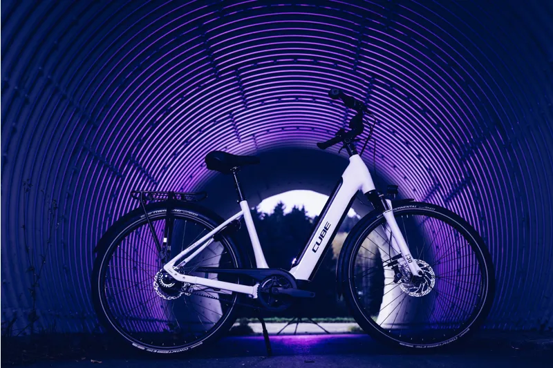 Cube Supreme Hybrid EXC 500 Easy Entry Electric Bike Flash White-6