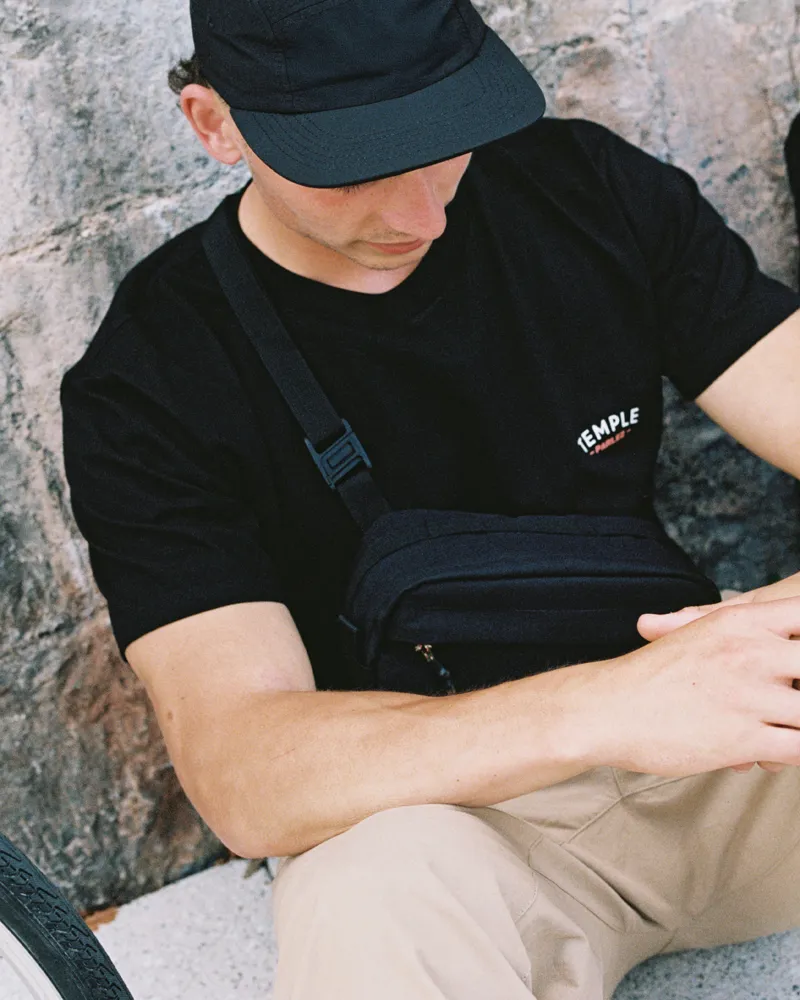 Temple Outdoors Cross Body Bar Bag Dusky Black-6