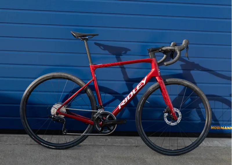 Ridley Grifn Road 105 Carbon All Road Bike Candy Red-1