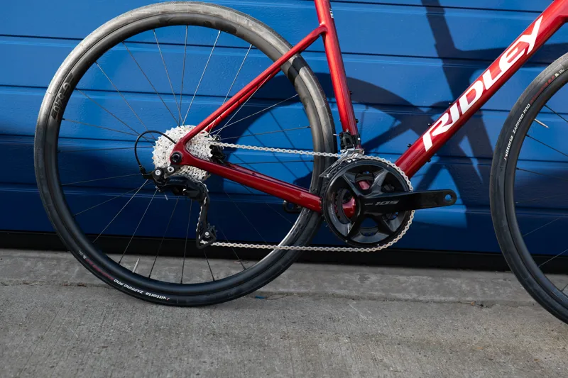 Ridley Grifn Road 105 Carbon All Road Bike Candy Red-5