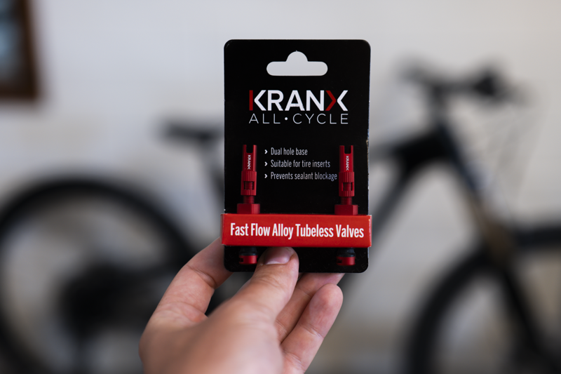 Kranx Tubeless Valves 44mm long in Red