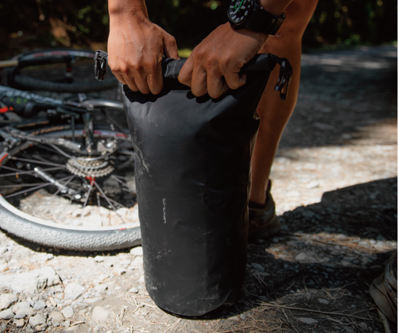 Birzman Packman Saddle Pack With Waterproof Carrier Green-2