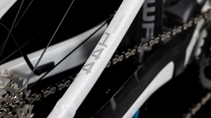 Cube Stereo Hybrid One44 EXC 800 Electric Bike 2025 Metallic White/Black-4