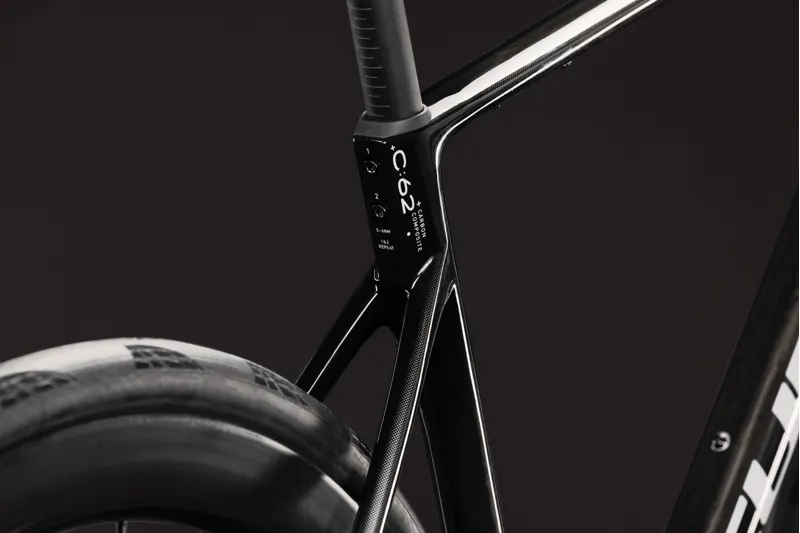Cube Attain C:62 SLT Road Bike 2027 Carbon/White-6