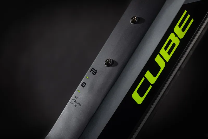 Cube Reaction Hybrid Performance 625 E-Bike 2021 Iridium/Green-2