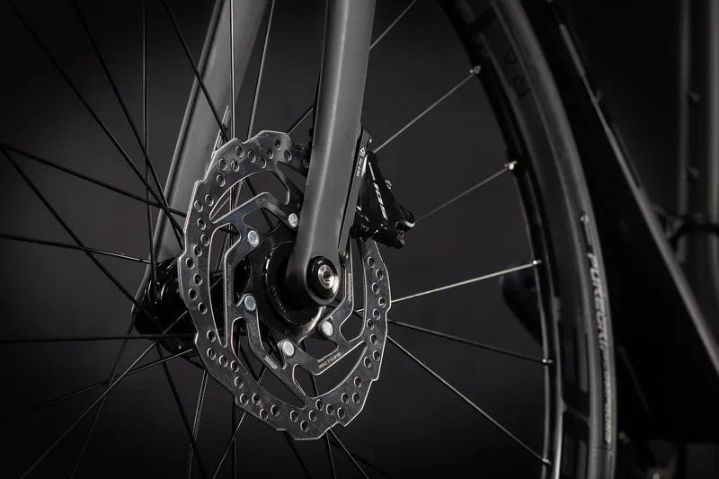 Cube Attain GTC Race Carbon Road Bike 2021 Black/Flash Yellow-4