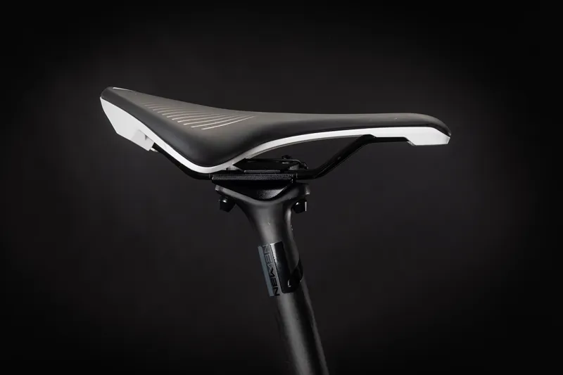 Cube Agree C:62 Race Carbon Fibre Road Bike 2021 Black/White-3