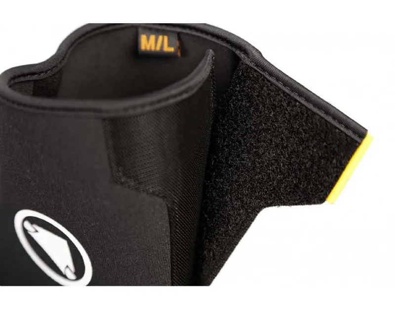 Endura MT500 Plus Mountain Bike Overshoes Black-1