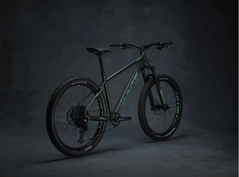 Whyte 901 V3 Hardtail Mountain Bike 2021 Moss-Aqua/Mint-1