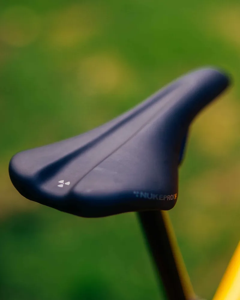 Nukeproof Giga 290 Carbon Elite Enduro Mountain Bike 2022 Factory Yellow-4