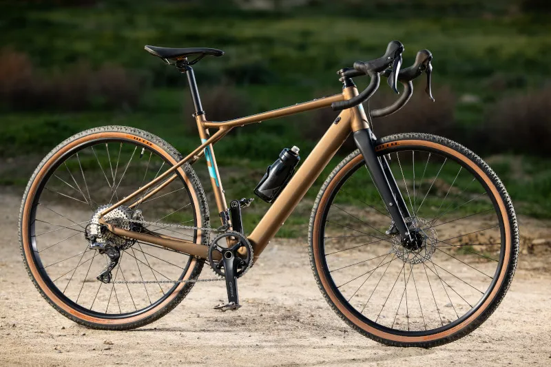 GT eGrade Amp Electric Gravel Bike Bronze-3