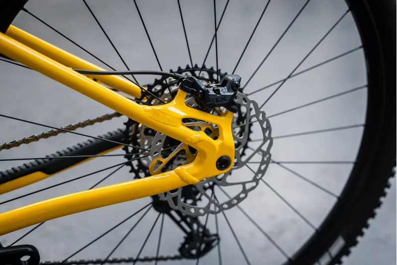 Nukeproof Scout 290 Elite Hardtail Mountain Bike Factory Yellow-3