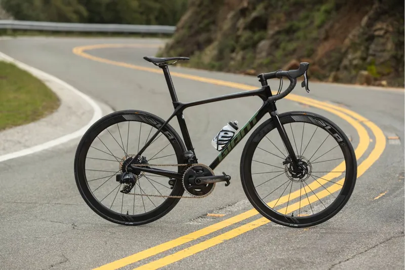 Giant TCR Advanced Pro 0 Disc Carbon Road Bike 2020 Carbon Smoke-1