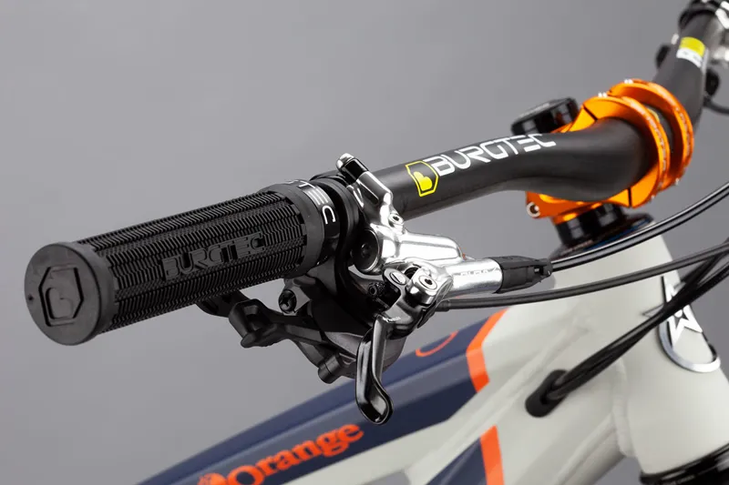 Orange Switch 6 Evo Team Enduro Mountain Bike 2022 Matt Smoke White-4