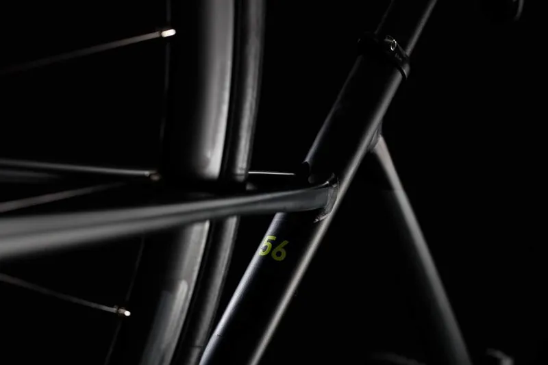 Cube Attain Race Disc Road Bike 2018 Black/Flash Yellow-5