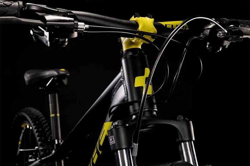 Cube Acid 260 Kids 26inch Mountain Bike 2022 Black/Yellow-5