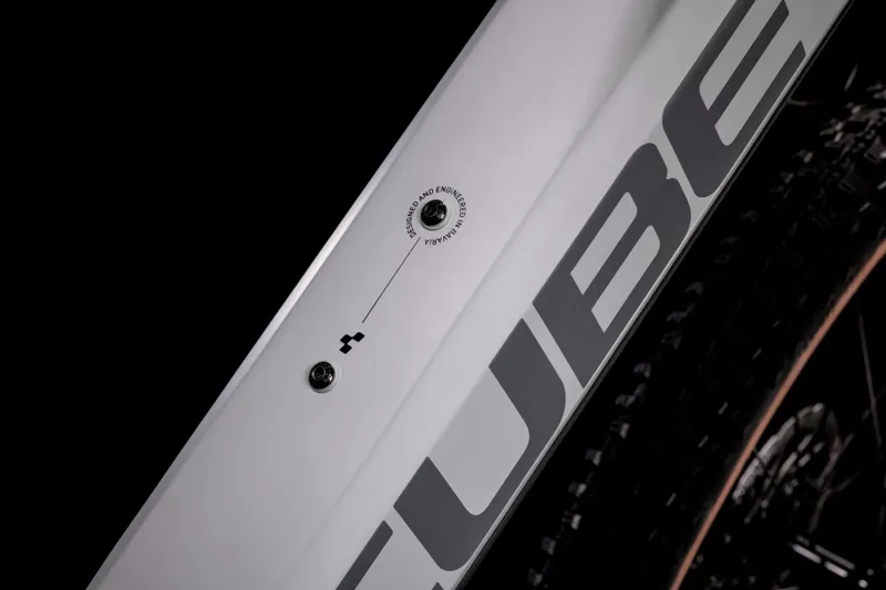 Cube Reaction Hybrid Race 625 Electric Mountain Bike 2022 Lunar/Grey-3