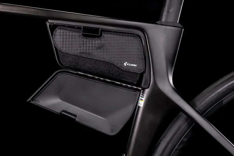 Cube Agree C:62 Race Road Bike 2022 Carbon/Black-2