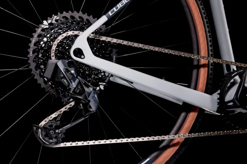 Cube Nuroad C:62 SL Gravel Adventure Bike 2022 Light Grey Cosmetically Damaged-2