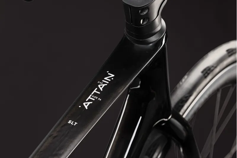 Cube Attain C:62 SLT Road Bike 2027 Carbon/White-2