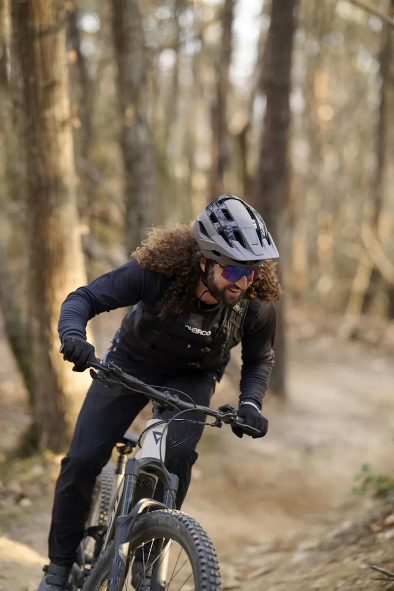 Giant Stance E+ 1 Electric Mountsian Bike 2027 Almond/ Black-6