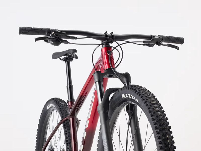 Trek Marlin 7 Fury Red Fade 2026 Hardtail Mountain Bike -2