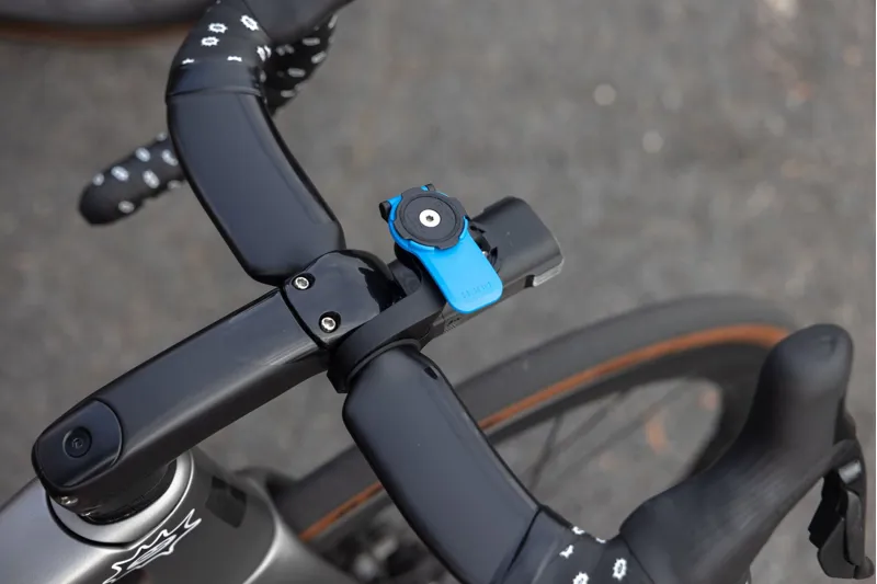 Quad Lock V3 Out Front Mount in Black-1