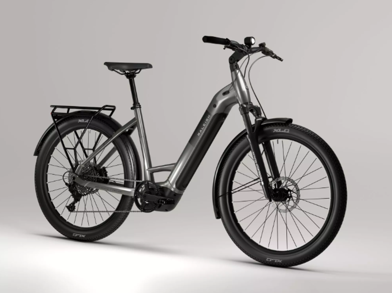 Raleigh Novus Lowstep Hybrid Electric Bike 2026 Platinum Chrome Gloss-2