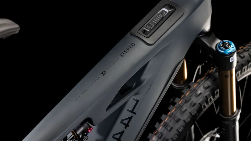 Cube Stereo Hybrid One44 HPC AT 800 Electric Bike 2025 Carbon/Gold-2