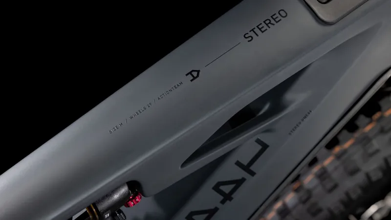 Cube Stereo Hybrid One44 HPC AT 800 Electric Bike 2025 Carbon/Gold-3